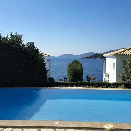 Amarandos Βίλα *